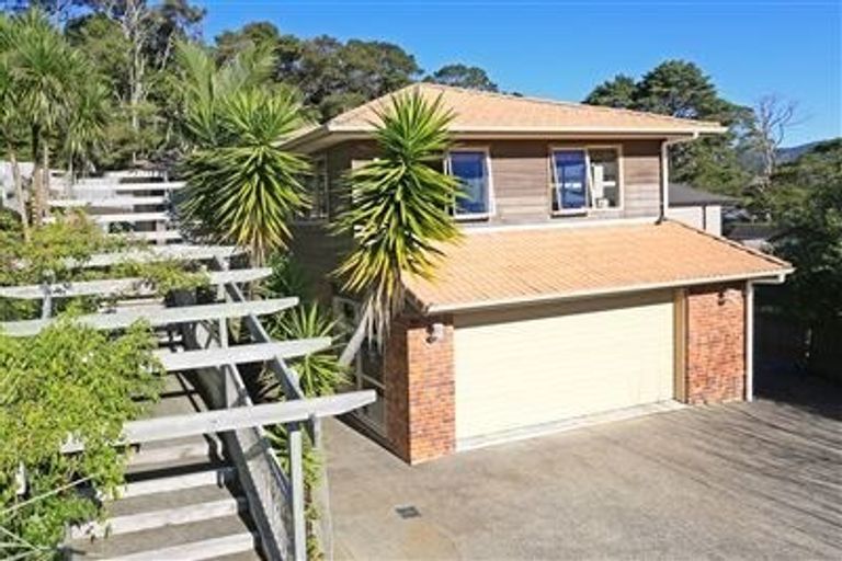 Photo of property in 9 Hornsey Avenue, Henderson, Auckland, 0612