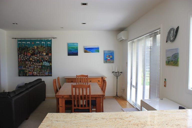 Photo of property in 140 Gills Road, Albany Heights, Auckland, 0632