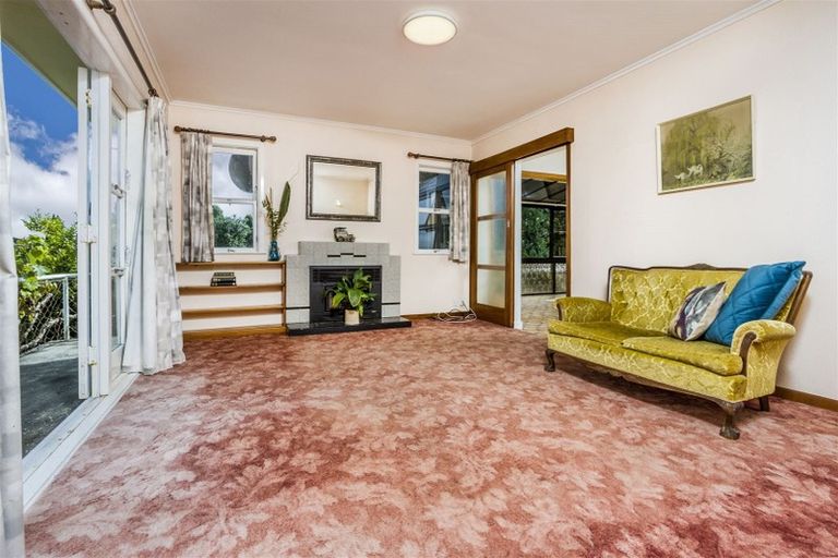 Photo of property in 47 Kia Ora Road, Beach Haven, Auckland, 0626