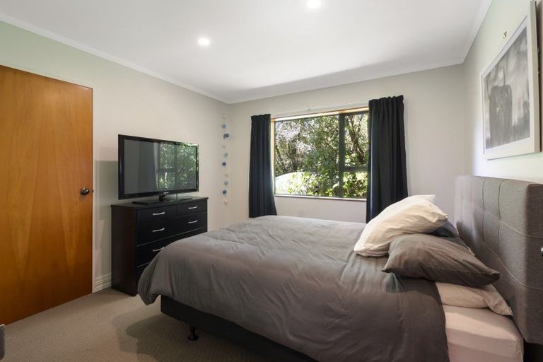 Photo of property in 696 Pahiatua Aokautere Road, Aokautere, Palmerston North, 4471