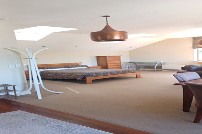 Photo of property in 90 Awa Road, Seatoun, Wellington, 6022