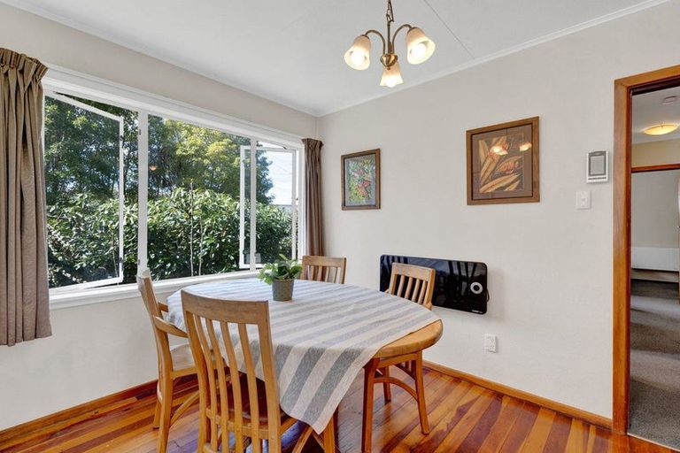 Photo of property in 12 Miro Street, Merrilands, New Plymouth, 4312