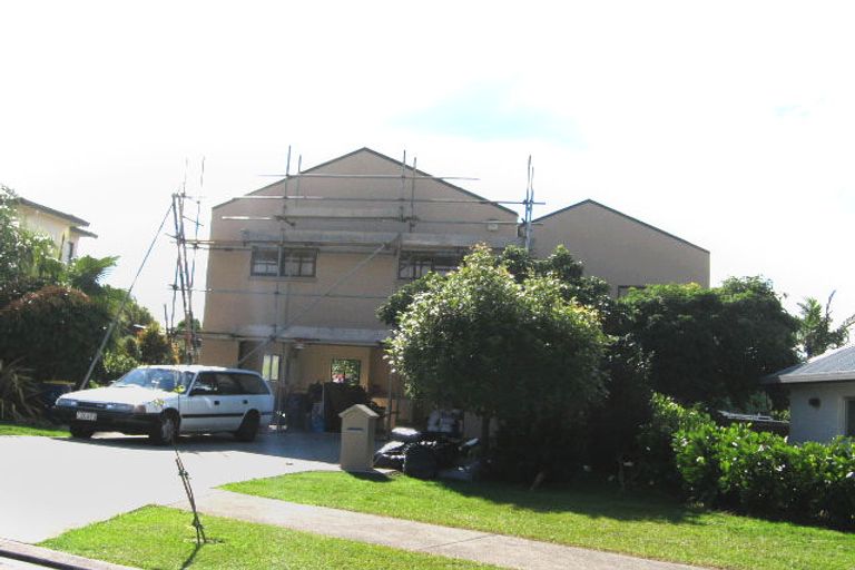 Photo of property in 3 Mahina Place, Te Atatu Peninsula, Auckland, 0610