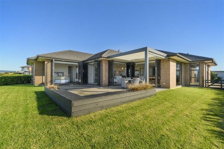 Photo of property in 38 Holyoake Terrace, Omokoroa, 3114