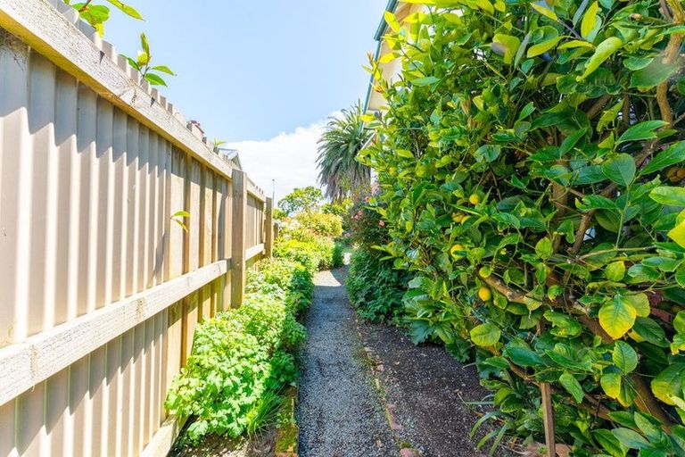 Photo of property in 168 North Street, West End, Timaru, 7910