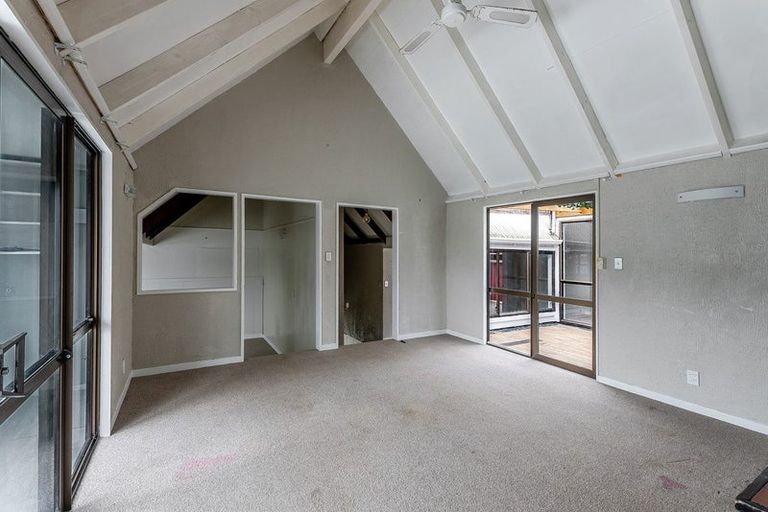 Photo of property in 10 Mamaku Street, Paraparaumu, 5032