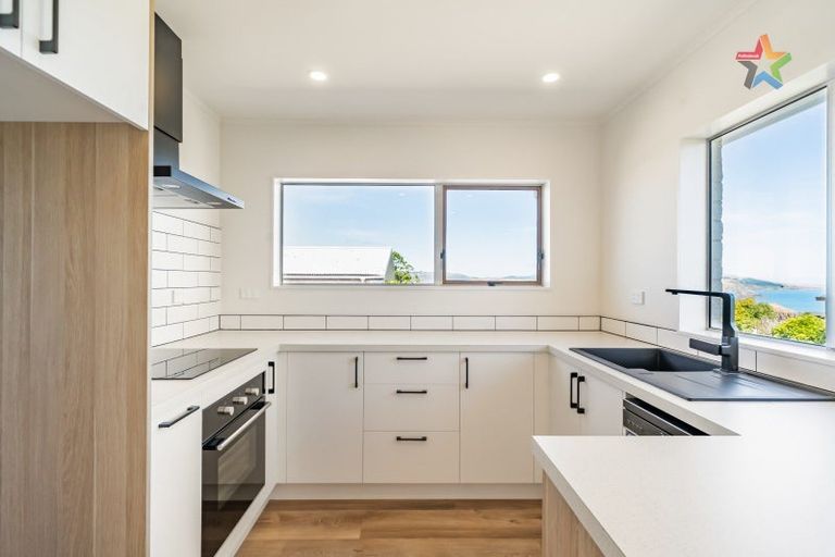 Photo of property in 30 The Track, Plimmerton, Porirua, 5026
