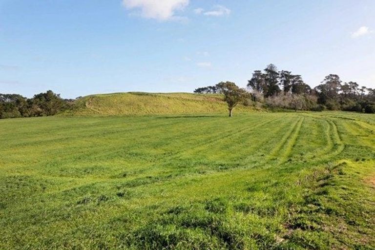 Photo of property in 41 Mcnaughten Road, Karioitahi, Waiuku, 2683