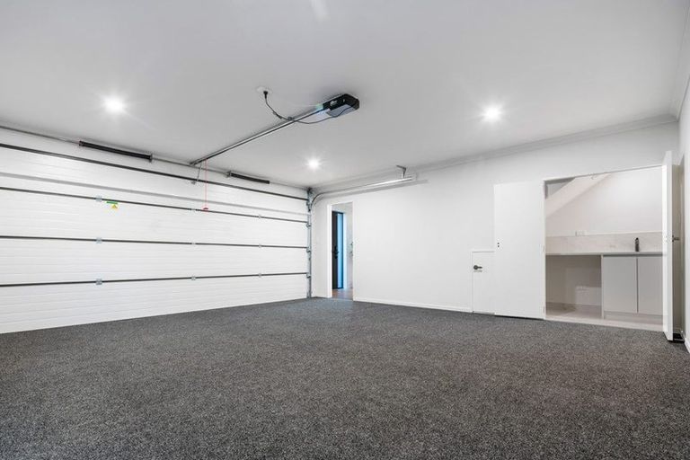 Photo of property in 12c Wylie Avenue, Sunnynook, Auckland, 0620