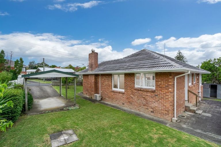 Photo of property in 2/10 Merriefield Avenue, Forrest Hill, Auckland, 0620