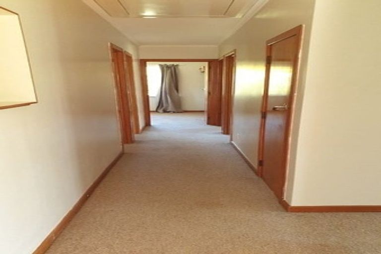 Photo of property in 54 Chippendale Crescent, Birkdale, Auckland, 0626