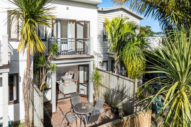 Photo of property in The Grange, 25/92 Bush Road, Albany, Auckland, 0632