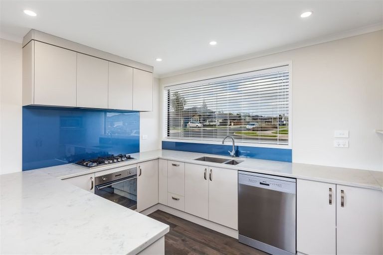 Photo of property in 1 O Ruamano Crescent, Pukekohe, 2120