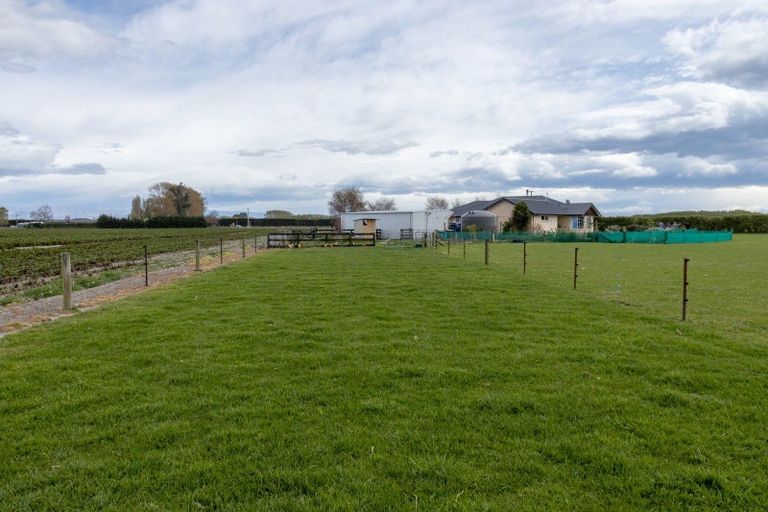 Photo of property in 34 Arowhenua Station Road, Kerrytown, Timaru, 7973
