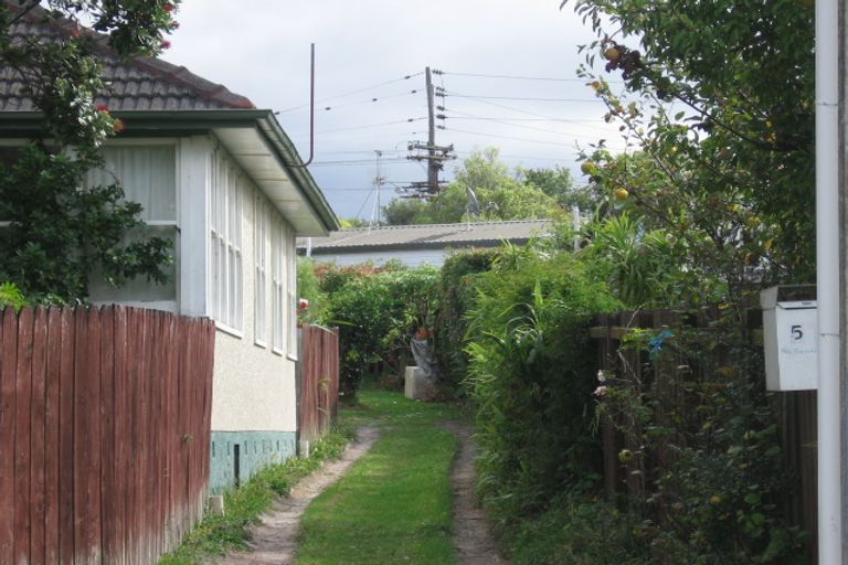 Photo of property in 5 Hill Crescent, New Lynn, Auckland, 0600