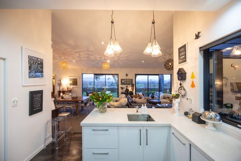 Photo of property in 54 Rodeo Drive, Kelvin Grove, Palmerston North, 4414