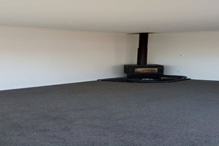 Photo of property in 75 Nottingham Street, Karori, Wellington, 6012
