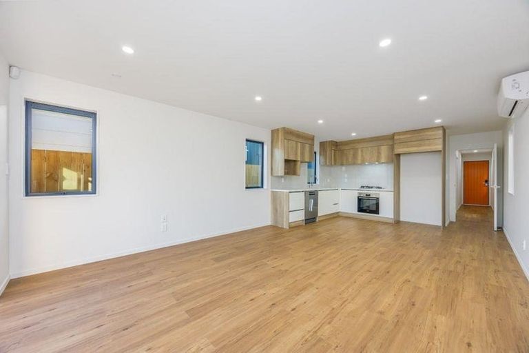 Photo of property in 25 John Gray Street, Papakura, 2110