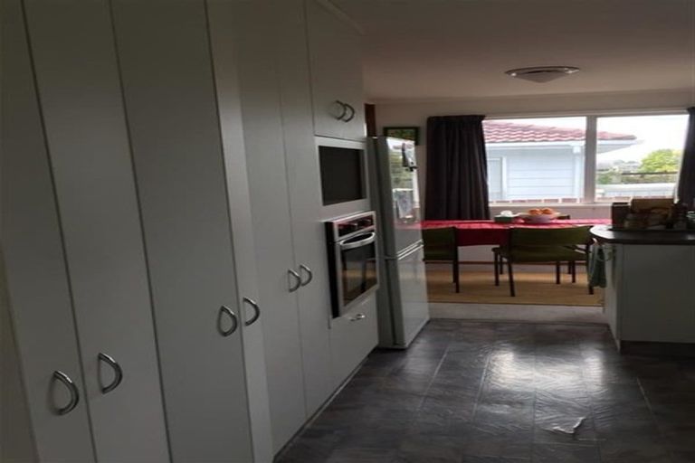 Photo of property in 363 Don Buck Road, Massey, Auckland, 0614