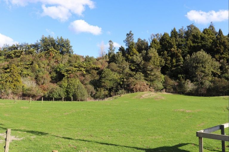 Photo of property in 1394 No 3 Road, Te Puke, 3183