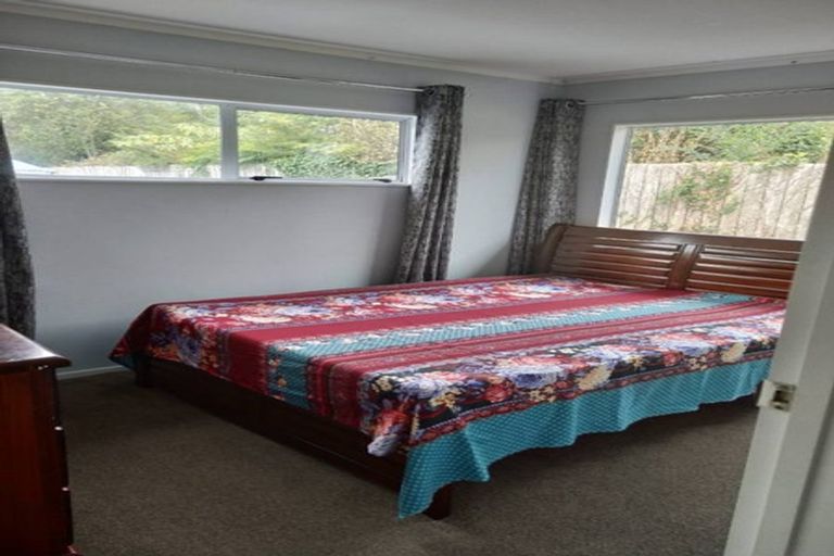 Photo of property in 57c Kamara Road, Glen Eden, Auckland, 0602
