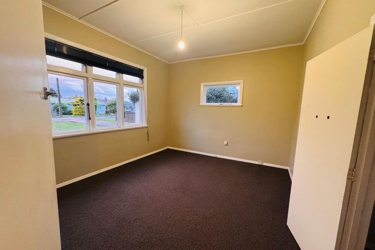 Photo of property in 32 Grey Street, Marton, 4710