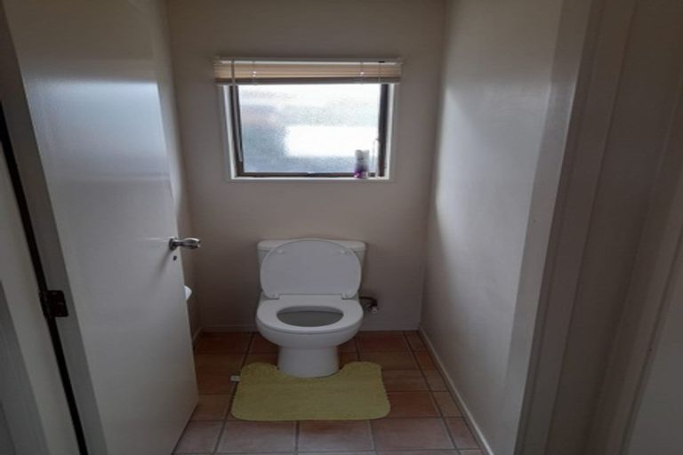 Photo of property in 2/62 Weymouth Road, Manurewa, Auckland, 2102