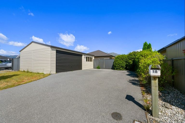 Photo of property in 18 Stowell Drive, Cromwell, 9310