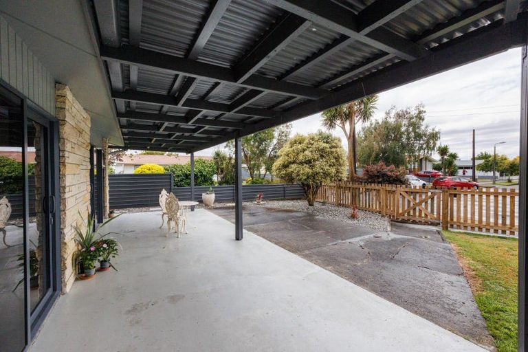 Photo of property in 21 Sutherland Crescent, Westbrook, Palmerston North, 4412