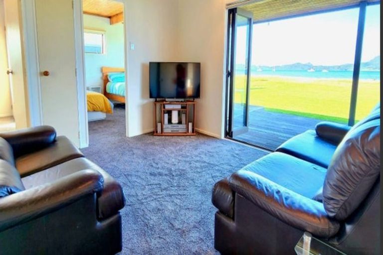 Photo of property in 38 One Tree Point Road, One Tree Point, 0118