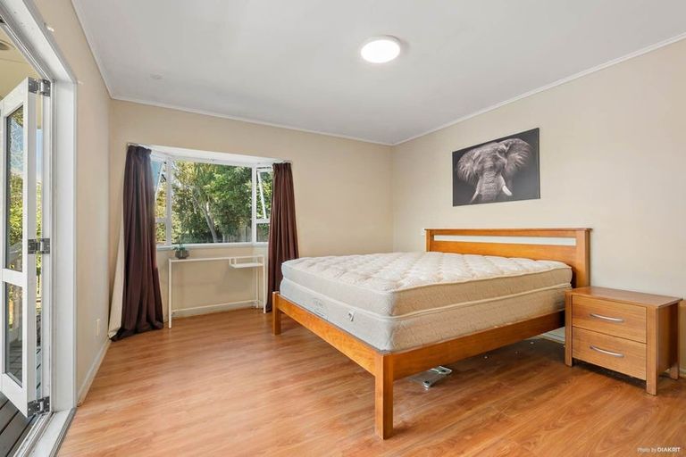 Photo of property in 3 Mchardy Place, Glenfield, Auckland, 0627