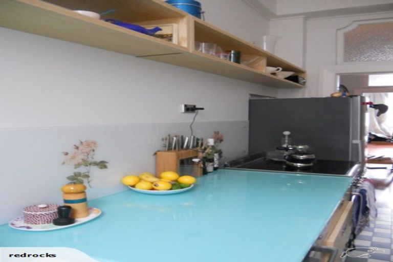 Photo of property in Blythswood Flats, 3f2 Aro Street, Aro Valley, Wellington, 6021