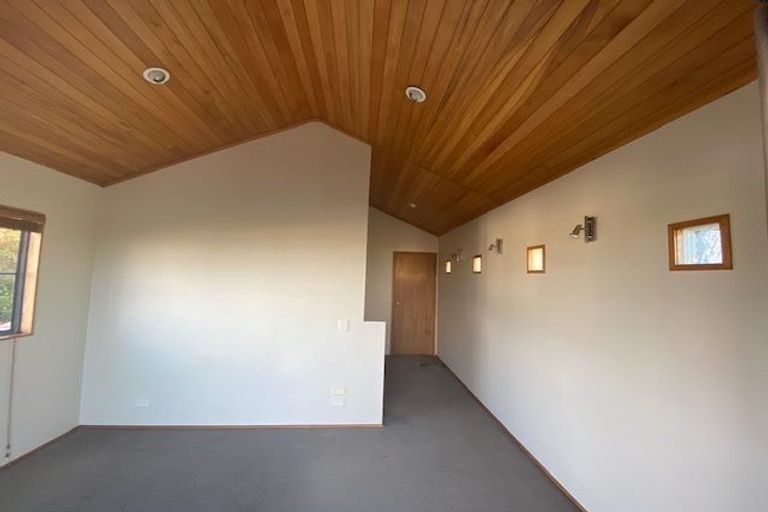 Photo of property in 1/83 East Coast Road, Castor Bay, Auckland, 0620