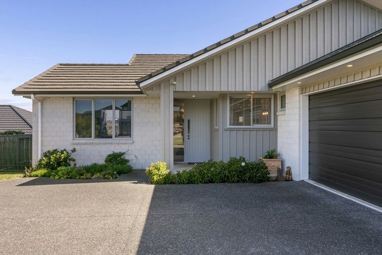 Photo of property in 9 Materawaho Way, Pyes Pa, Tauranga, 3112