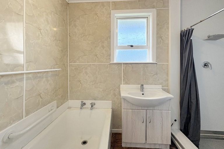 Photo of property in 25 Camellia Avenue, Aramoho, Whanganui, 4500