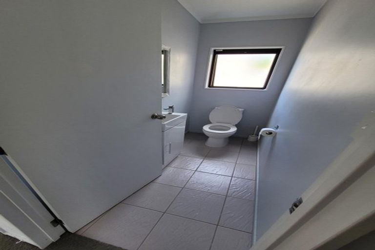 Photo of property in 28 Kona Crescent, Henderson, Auckland, 0610