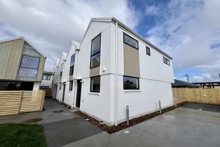 Photo of property in 11/39 Pakuranga Road, Pakuranga, 2010