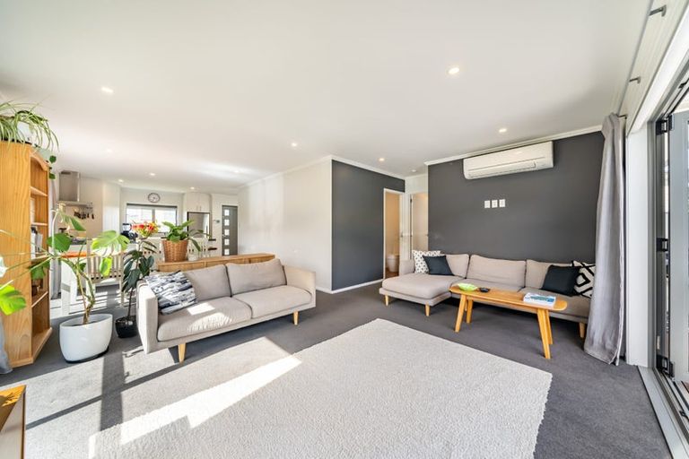 Photo of property in 9 Chalfont Road, Silverstream, Upper Hutt, 5019