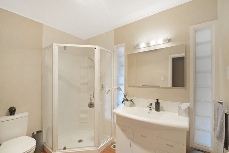 Photo of property in 10 Wera Street, Hawera, 4610