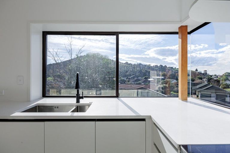 Photo of property in 16 Kokako Place, Taradale, Napier, 4112