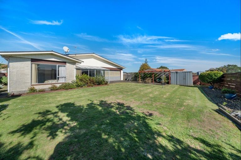 Photo of property in 19 Bronte Place, Whalers Gate, New Plymouth, 4310