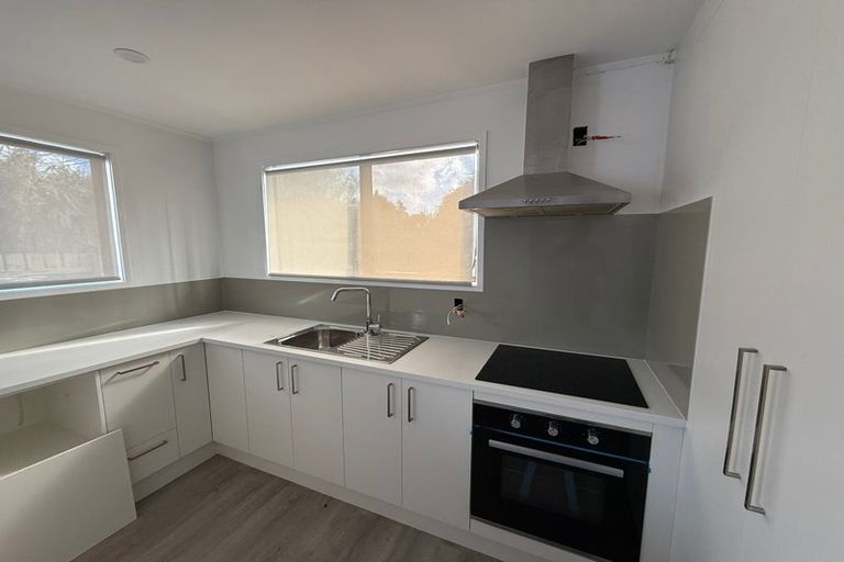 Photo of property in 9 Edwin Freeman Place, Ranui, Auckland, 0612