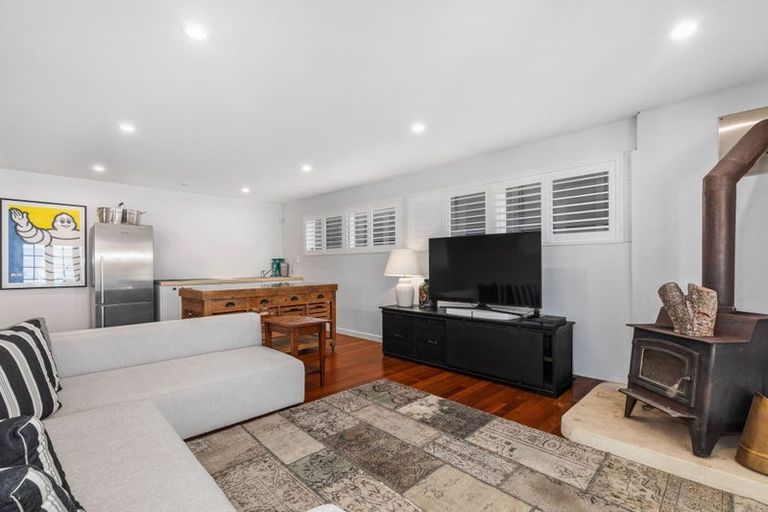 Photo of property in 438 Muritai Road, Eastbourne, Lower Hutt, 5013