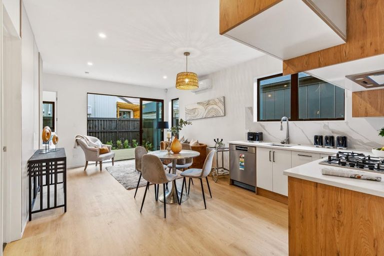 Photo of property in 23 Paretao Street, Massey, 0614