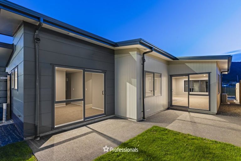 Photo of property in 16 Harry Martin Lane, Wainuiomata, Lower Hutt, 5014