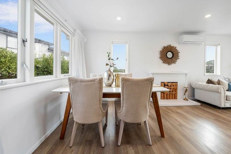 Photo of property in 18 Kenmure Avenue, Forrest Hill, Auckland, 0620