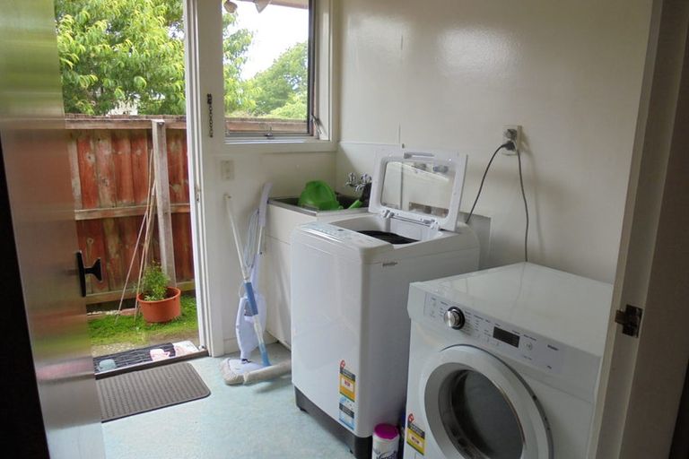 Photo of property in 31 Guinness Crescent, Ilam, Christchurch, 8041