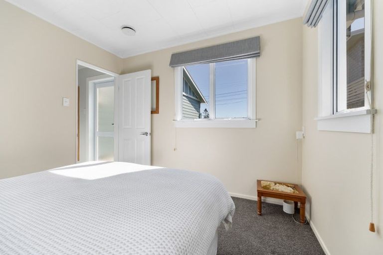 Photo of property in 8 Oriental Street, Welbourn, New Plymouth, 4312