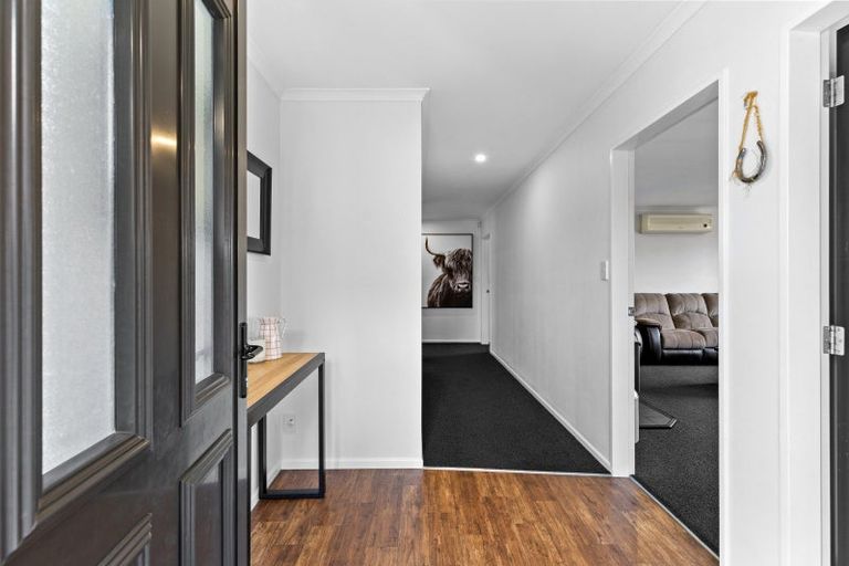 Photo of property in 7 Nevada Way, Kelvin Grove, Palmerston North, 4414