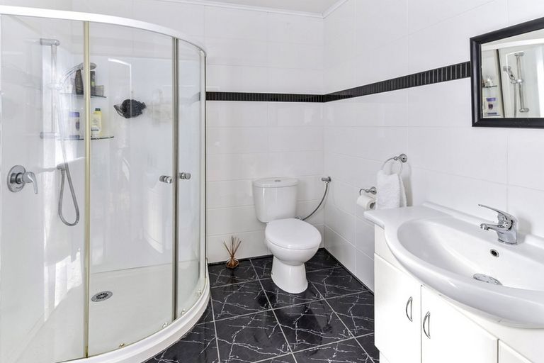 Photo of property in 7 Valencia Place, Manurewa, Auckland, 2102